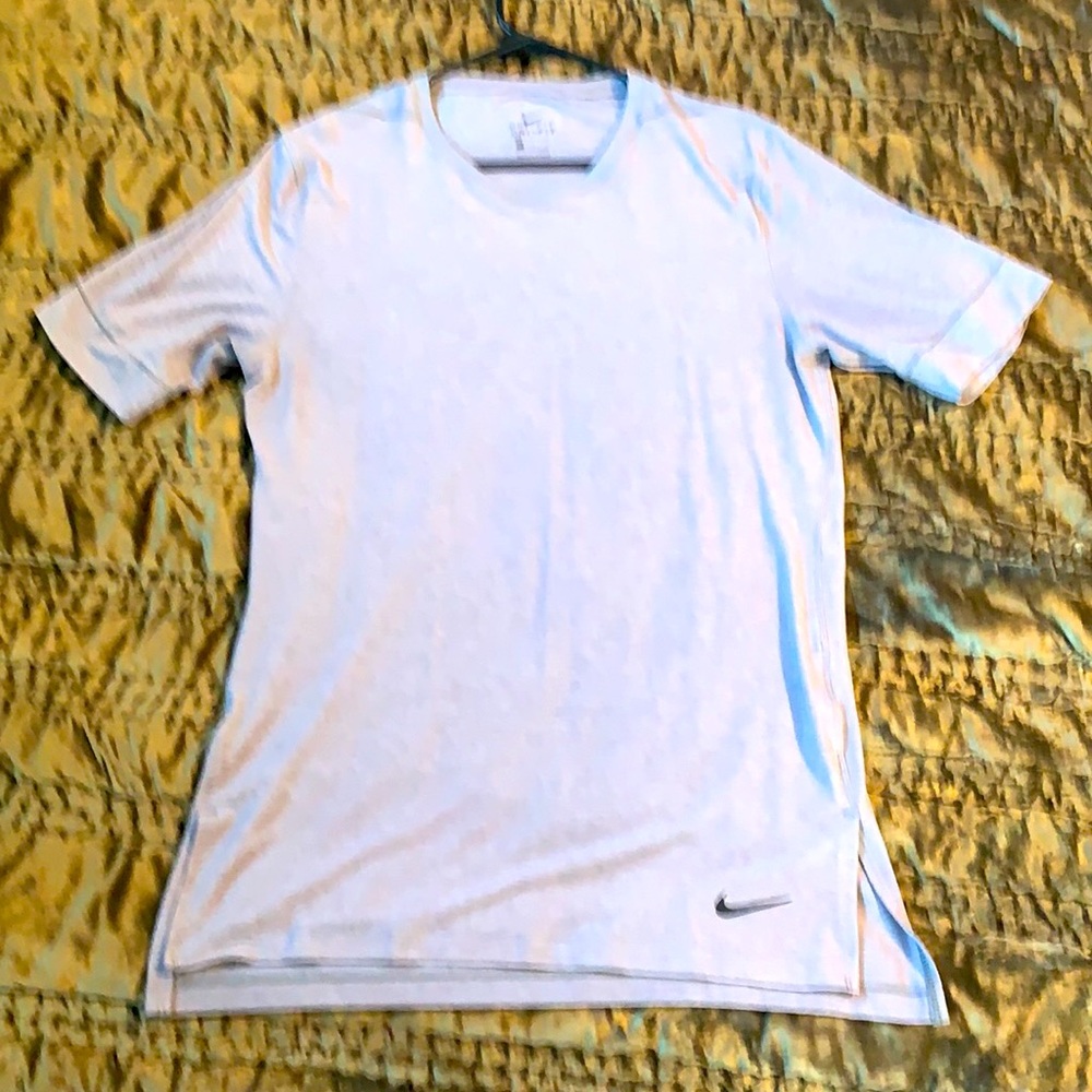 Nike Dri fit tee shirt sz L